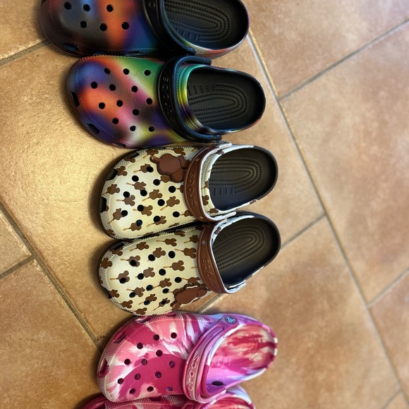 Lot of 3 CROCS women 8 clogs shoes - Picture 1 of 11